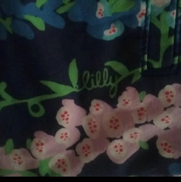 LILLY PULITZER CALLAHAN NAVY FOXGLOVE FLORAL SHORTS - Picture 7 of 7